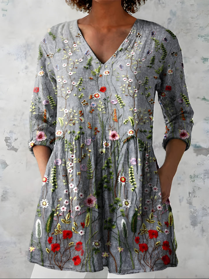 Audrey | Long Blouse with V-Neck
