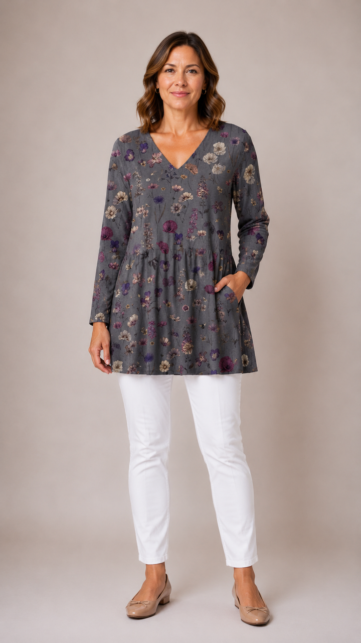 Addison | Long Blouse with V-Neck